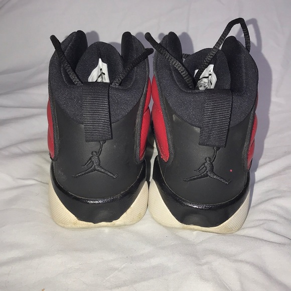 Jordan Pro Strong basketball shoes - Picture 4 of 8